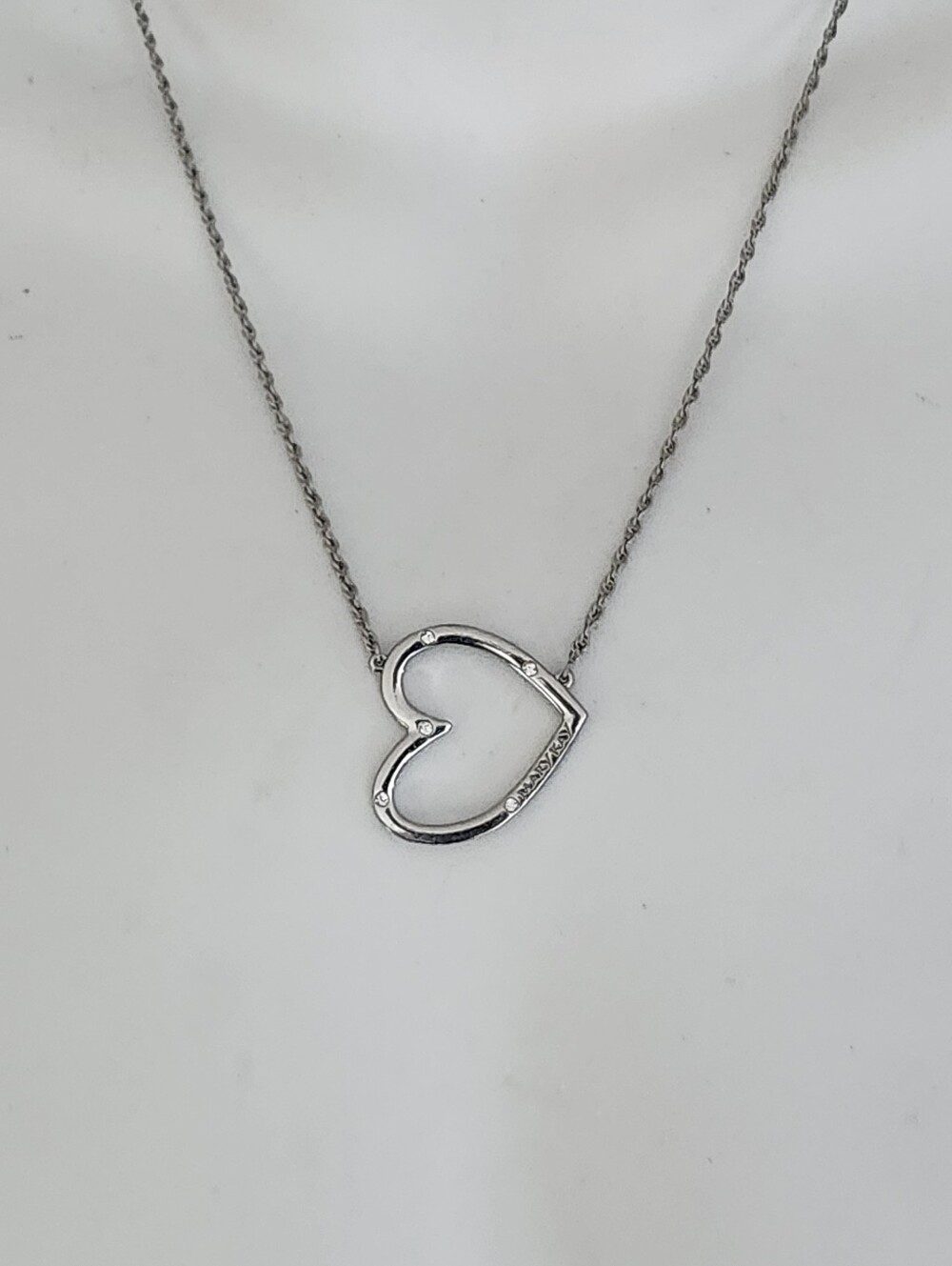Mary Kay Rhinestone Silver Heart Pendant Necklace - Silver Tone
